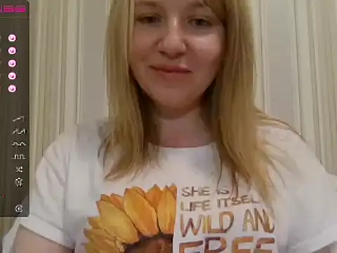 Snapshot of urbadkitty chatting on 15, 12, 2024 urbadkitty online show from 15, 12, 2024