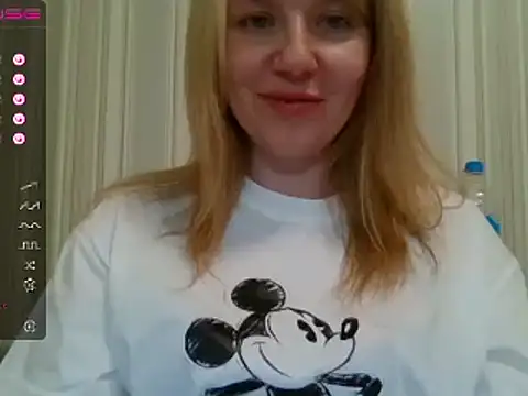 Snapshot of urbadkitty chatting on 11, 1, 2025 urbadkitty online show from 11, 1, 2025