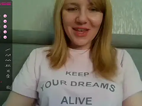 Snapshot of urbadkitty chatting on 22, 1, 2025 urbadkitty online show from 22, 1, 2025