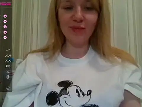 Snapshot of urbadkitty chatting on 24, 1, 2025 urbadkitty online show from 24, 1, 2025