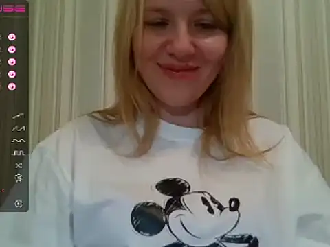 Snapshot of urbadkitty chatting on 24, 1, 2025 urbadkitty online show from 24, 1, 2025