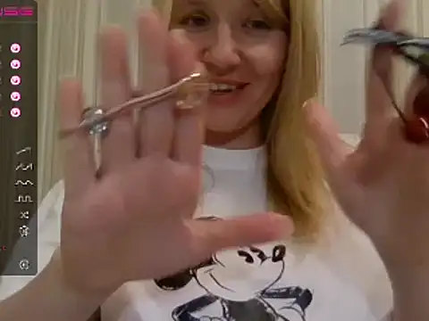 Snapshot of urbadkitty chatting on 21, 2, 2025 urbadkitty online show from 21, 2, 2025