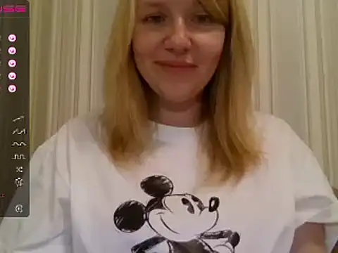 Snapshot of urbadkitty chatting on 22, 2, 2025 urbadkitty online show from 22, 2, 2025