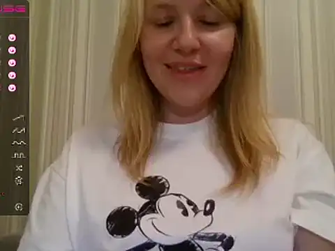 Snapshot of urbadkitty chatting on 22, 2, 2025 urbadkitty online show from 22, 2, 2025