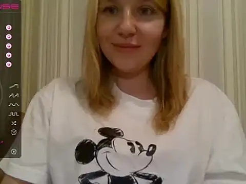 Snapshot of urbadkitty chatting on 28, 2, 2025 urbadkitty online show from 28, 2, 2025