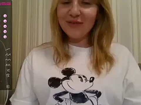 Snapshot of urbadkitty chatting on 28, 2, 2025 urbadkitty online show from 28, 2, 2025