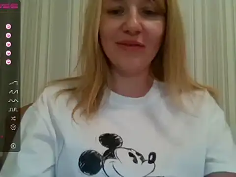 Snapshot of urbadkitty chatting on 1, 3, 2025 urbadkitty online show from 1, 3, 2025