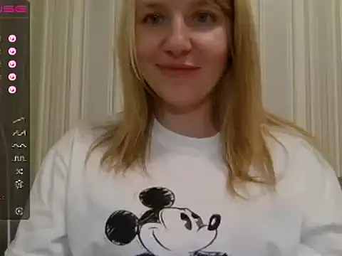 Snapshot of urbadkitty chatting on 1, 3, 2025 urbadkitty online show from 1, 3, 2025