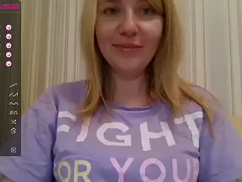 Snapshot of urbadkitty chatting on 2, 3, 2025 urbadkitty online show from 2, 3, 2025