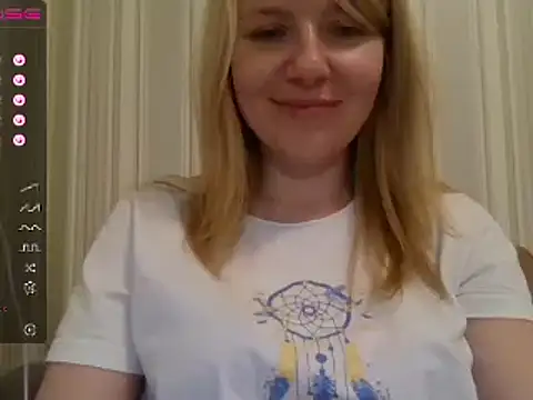 Snapshot of urbadkitty chatting on 7, 3, 2025 urbadkitty online show from 7, 3, 2025