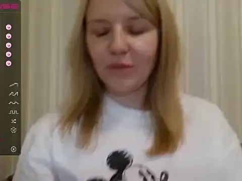 Snapshot of urbadkitty chatting on 14, 3, 2025 urbadkitty online show from 14, 3, 2025