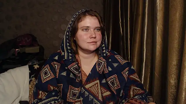 Snapshot of daisy_low chatting on 23, 2, 2025 daisy low online show from 23, 2, 2025