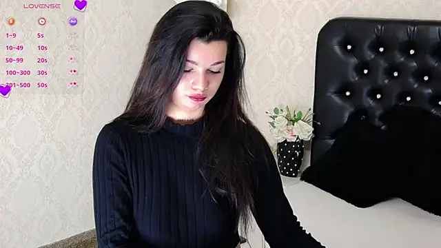 Allisonn223 online show from 27, 1, 2025