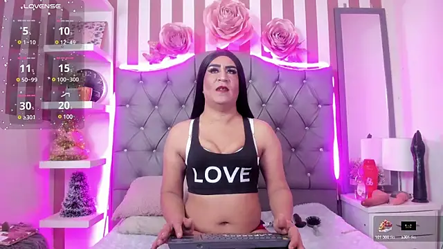 Natasha Hart online show from 18, 1, 2025