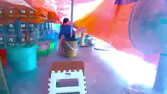 Snapshot of Love_making chatting on 18, 9, 2025 Love making online show from 18, 9, 2025