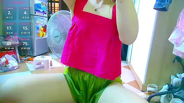 Snapshot of Love_making chatting on 23, 9, 2025 Love making online show from 23, 9, 2025