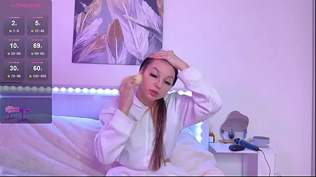 Snapshot of Veronica_leal chatting on 28, 9, 2025 Veronica leal online show from 28, 9, 2025