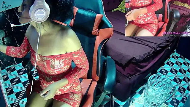 Snapshot of AdelinaMiran90 chatting on 26, 1, 2025 AdelinaMiran90 online show from 26, 1, 2025