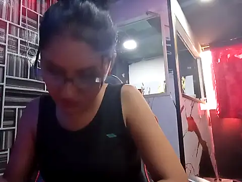 Snapshot of AdelinaMiran90 chatting on 11, 9, 2025 AdelinaMiran90 online show from 11, 9, 2025