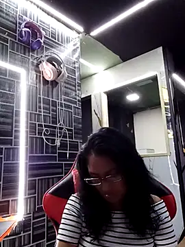 Snapshot of AdelinaMiran90 chatting on 21, 9, 2025 AdelinaMiran90 online show from 21, 9, 2025