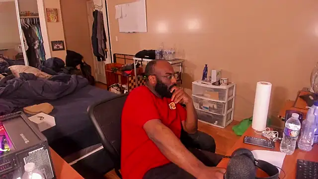Snapshot of MrChuckDailyXXX chatting on 27, 1, 2025 MrChuckDailyXXX online show from 27, 1, 2025