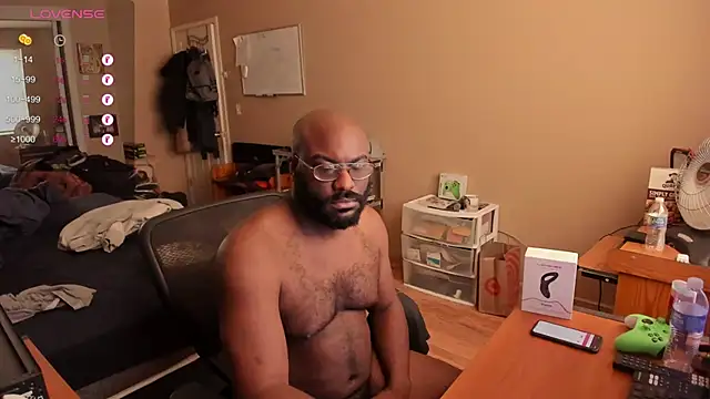 Snapshot of MrChuckDailyXXX chatting on 3, 3, 2025 MrChuckDailyXXX online show from 3, 3, 2025