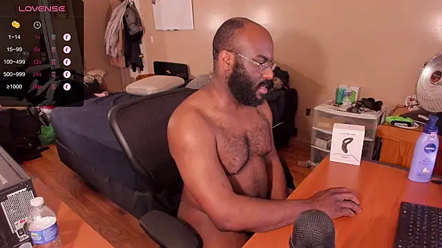 Snapshot of MrChuckDailyXXX chatting on 21, 3, 2025 MrChuckDailyXXX online show from 21, 3, 2025