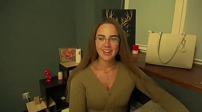 Snapshot of luxie_milady chatting on 3, 12, 2024 luxie milady online show from 3, 12, 2024
