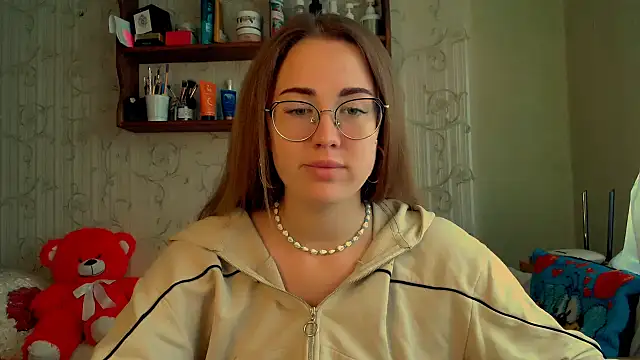 Snapshot of luxie_milady chatting on 9, 10, 2025 luxie milady online show from 9, 10, 2025