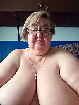 Awn290668 online show from 20, 9, 2025