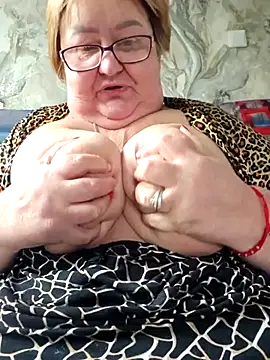 Awn290668 online show from 17, 4, 2026