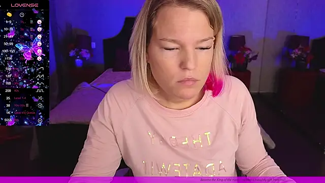 EVAshinyGIRL online show from 13, 12, 2024