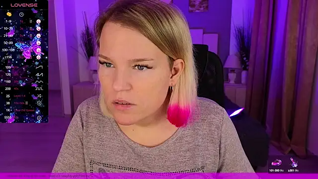 EVAshinyGIRL online show from 25, 12, 2024