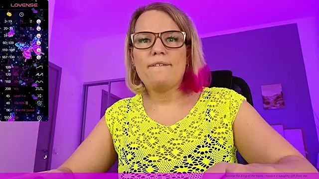 EVAshinyGIRL online show from 28, 1, 2025