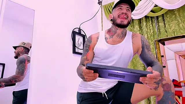 dilan scootk  online show from 25, 11, 2025