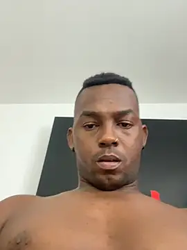 Snapshot of Destrozador415 chatting on 5, 4, 2026 Destrozador415 online show from 5, 4, 2026