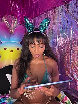 Snapshot of Blazerina chatting on 2, 4, 2026 Blazerina online show from 2, 4, 2026