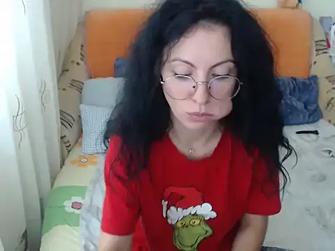 Emmatoo online show from 25, 11, 2025