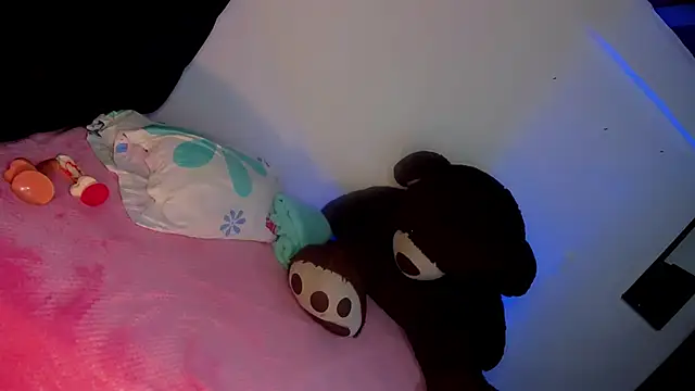 Snapshot of Maryonthemoon chatting on 14, 2, 2025 Maryonthemoon online show from 14, 2, 2025