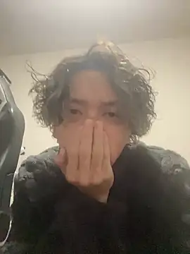 Shizukuu online show from 25, 1, 2025