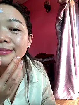 Snapshot of Hellen_111 chatting on 12, 9, 2025 Hellen 111 online show from 12, 9, 2025