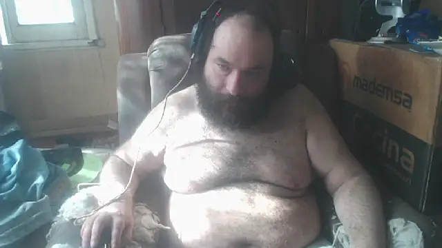 Snapshot of hairyhulk chatting on 12, 1, 2025 hairyhulk online show from 12, 1, 2025