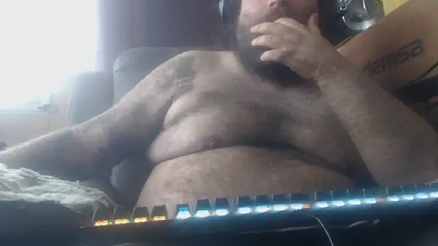 Snapshot of hairyhulk chatting on 2, 10, 2025 hairyhulk online show from 2, 10, 2025