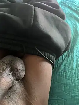 Snapshot of Big-dick_1 chatting on 12, 10, 2025 Big-dick 1 online show from 12, 10, 2025