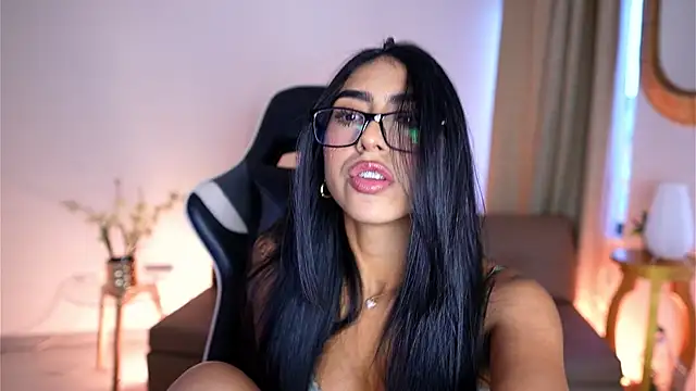 Sara albrecht online show from 30, 12, 2024