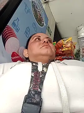 tetasgrandes karol online show from 18, 11, 2025