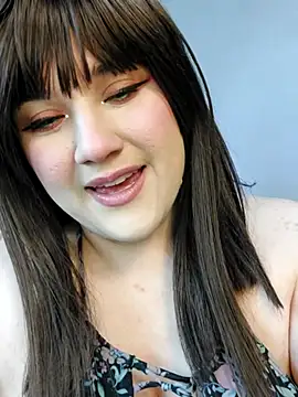 ItsNaiixa online show from 1, 12, 2025