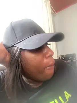 Moorella1 online show from 15, 4, 2026