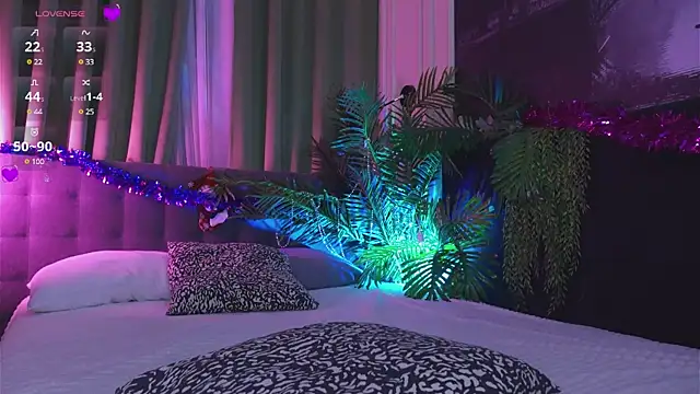 Snapshot of Mia__Peach chatting on 22, 12, 2024 Mia Peach online show from 22, 12, 2024