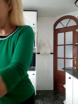 lamorbosa37 online show from 13, 12, 2024